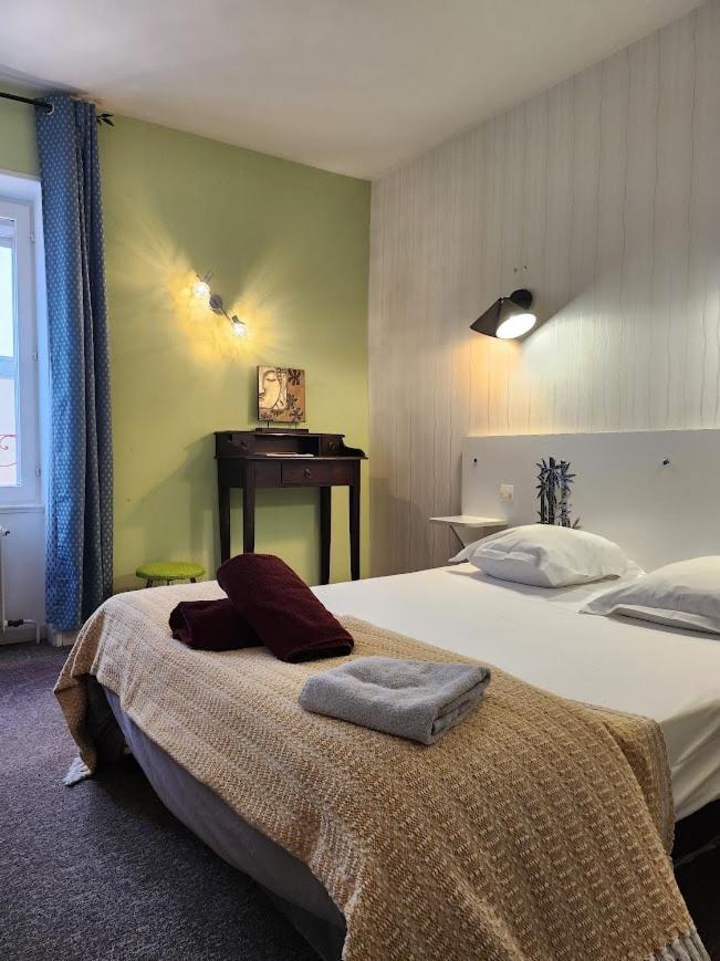 Ariane Hotel 2*